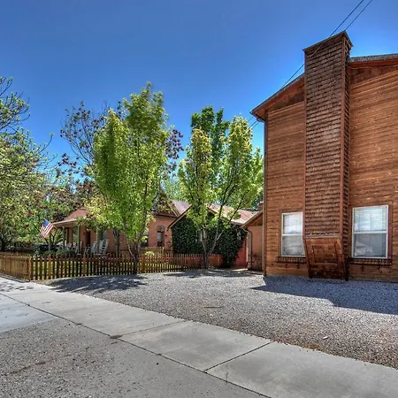 Cali Cochitta Vacation Rentals-2